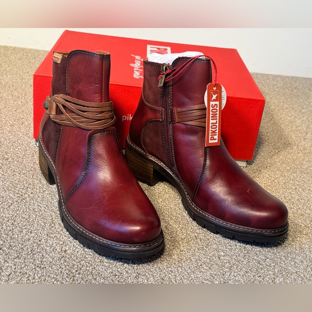 Pikolinos San Sebastiá booties. NWT & box. Size 37. Color:  ARCILLA.